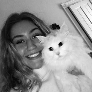 Meet your Posher, Angela